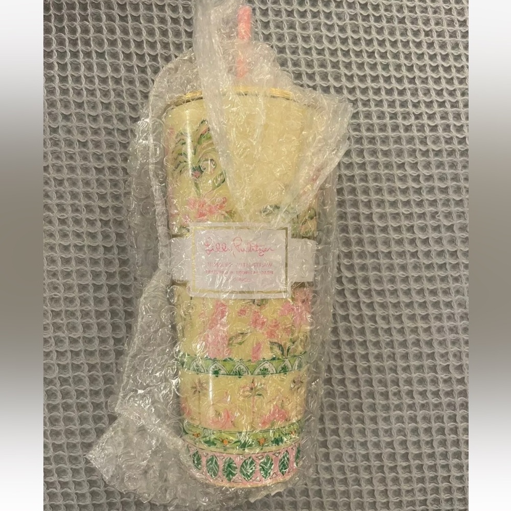 NWT Lilly Pulitzer Tumbler W/ Straw Finch Yellow Tropical Oasis 24OZ #550747 OS